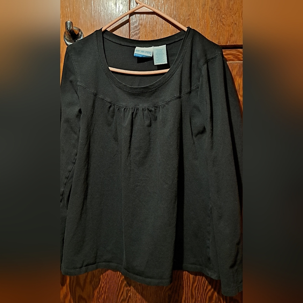 Women's Announcements Mayernity Black Long Sleeve Top